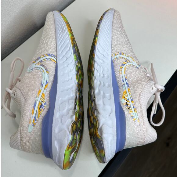 Nike Pale Pink React Infinity Run Flyknit 3 Premium Road Running Shoe 8 - Picture 10 of 16